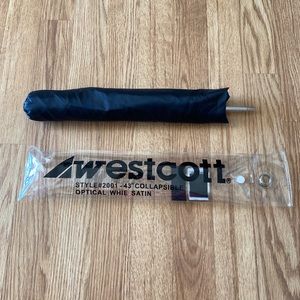 Westport 2001 43-inch Optical White Satin Collapsible Umbrella